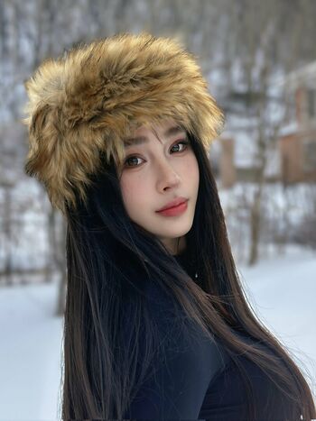 Hitomi Songyuxin
