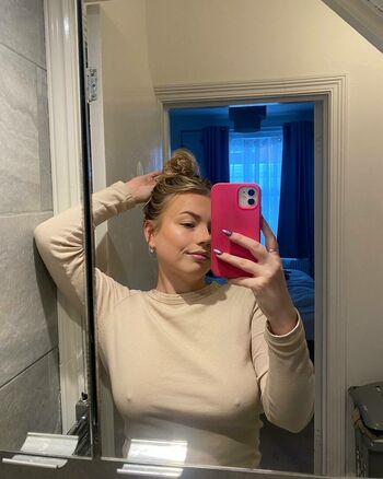 holliesworldd