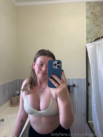 holliesworldd