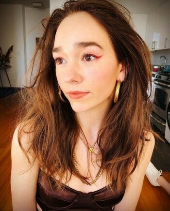 Holly Taylor