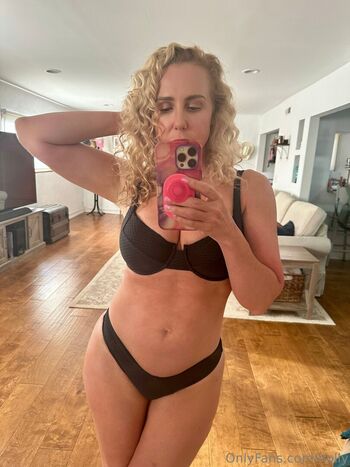 holly
