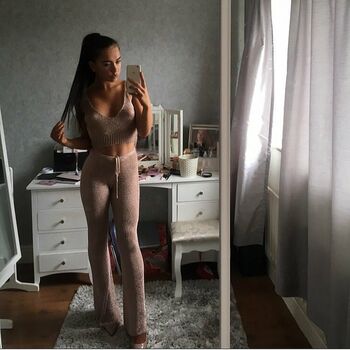 hollyasminee