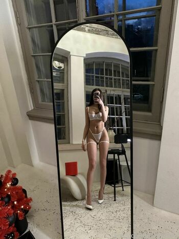 Hollyextra