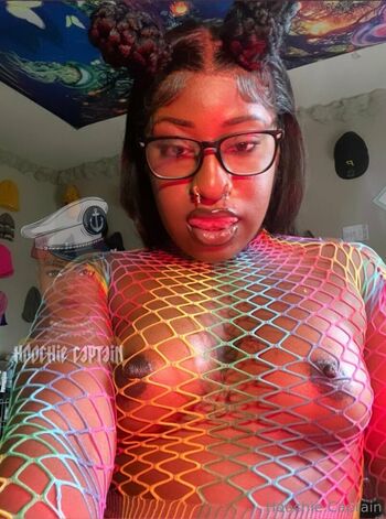 hoochiecaptainfree