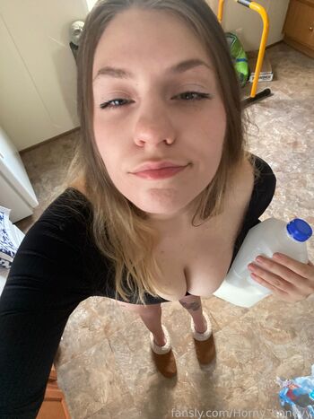 Horny_honeyy