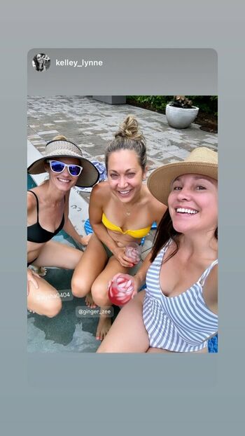 Hot News Weather Babes