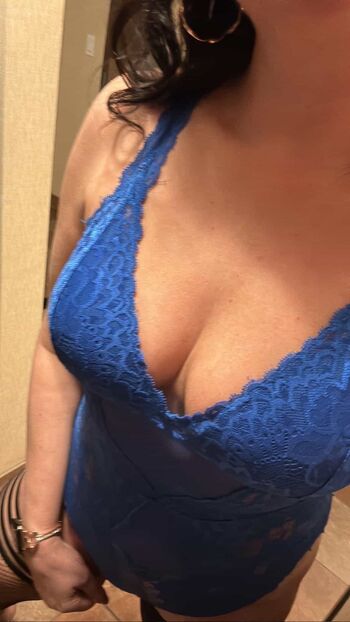 Hot Wife Alicia