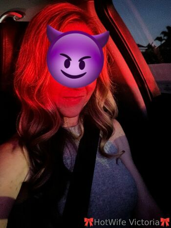 hot_wife_victoria