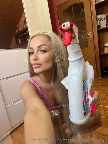 hotblondesarah