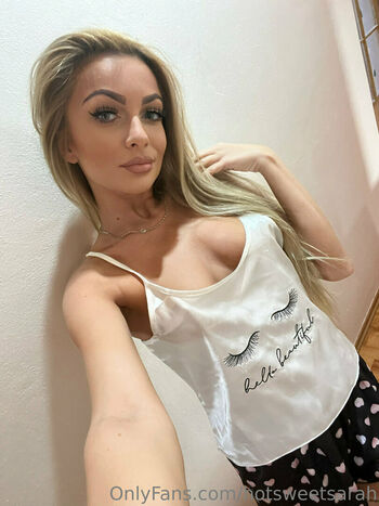 hotblondesarah