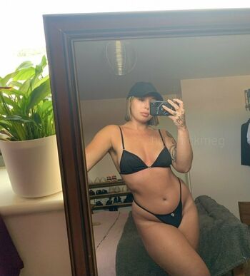 Hotchickmeg