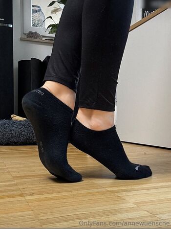 hotfeetbyannewuensche
