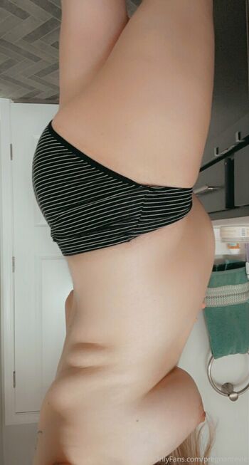hotmomevie