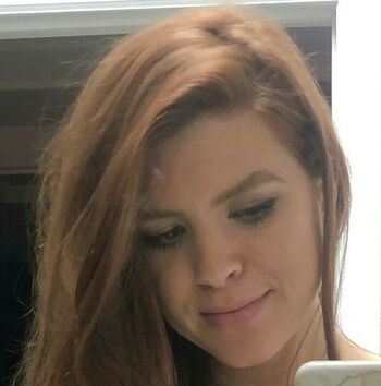 Hotredheadwife88