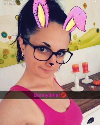 HotwifeHunny