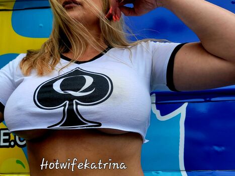 Hotwifekatrina
