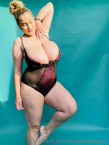 hugeboobserin