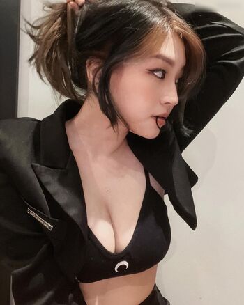 Hyoon