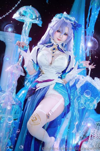 iamdorasnowfree