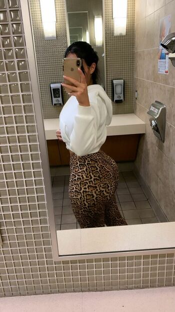 imlovinlaina