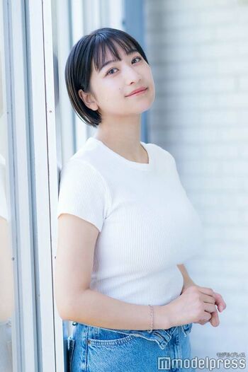 Ina Enohara 榎原依那
