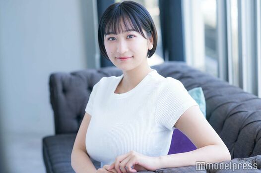 Ina Enohara 榎原依那