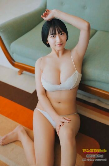 Ina Enohara 榎原依那