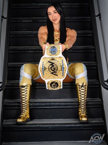 Indi Hartwell