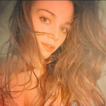 India Eisley