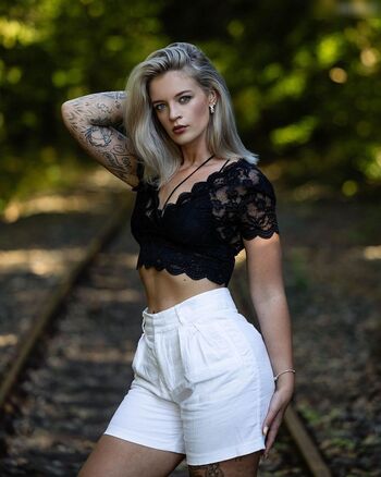 Inkedgirl98_