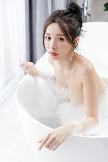 Iris Xiao