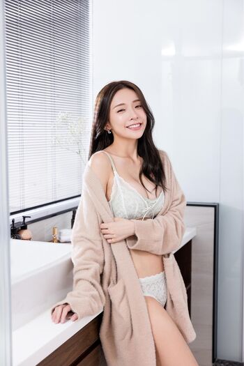 Iris Xiao