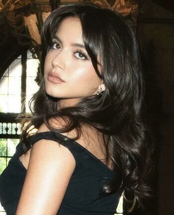 Isabela Merced