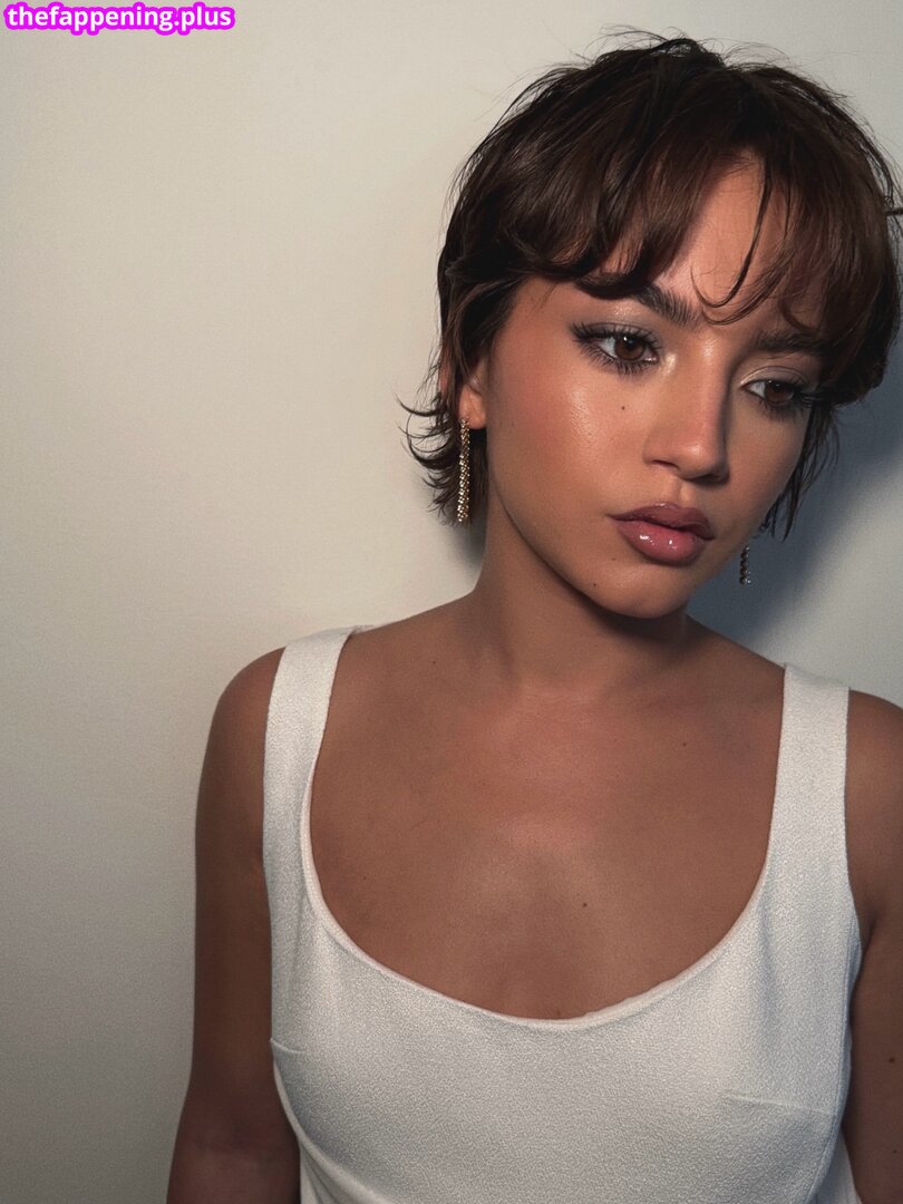 Isabela Merced