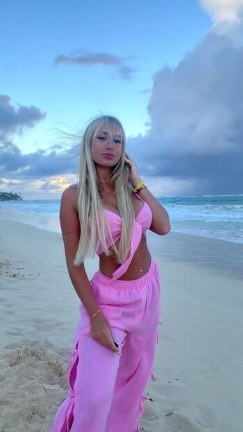 Isabella.Honey