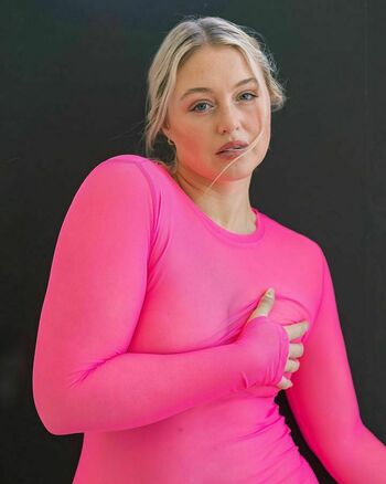 Iskra Lawrence