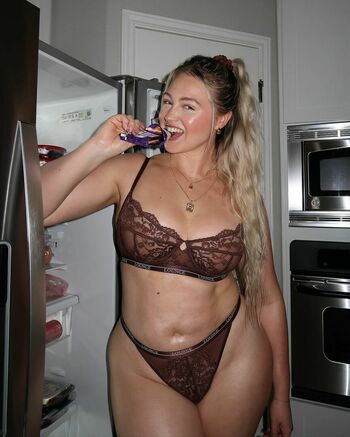 Iskra Lawrence