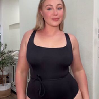 Iskra Lawrence