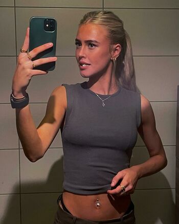 Its_Emma_18