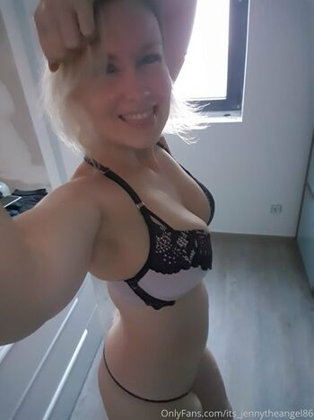its_jennytheangel86
