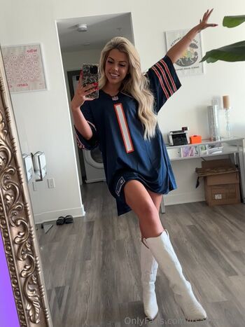 itsallienicole