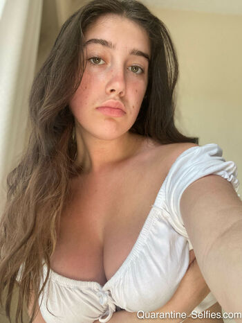 itsmollyyyrose_again