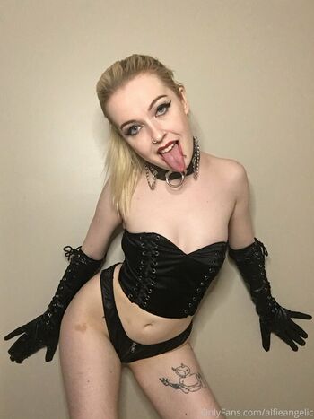 itsparisangel