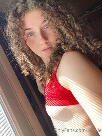 Ivy Elle