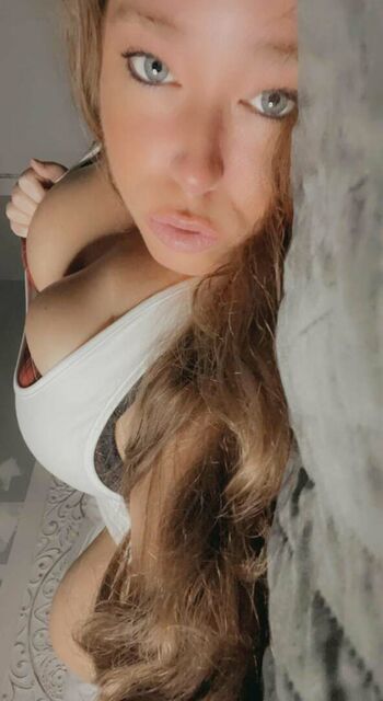 Ivy Mia