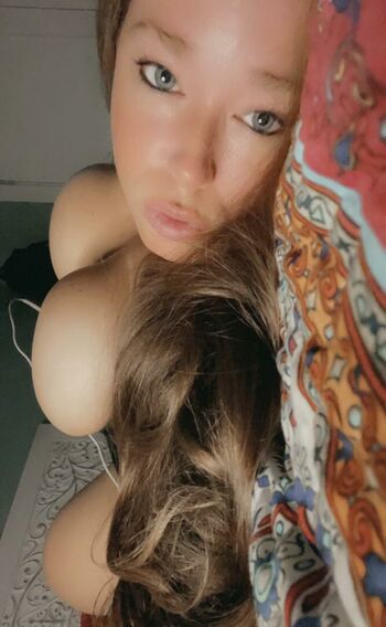Ivy Mia