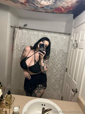 Ivy_vix