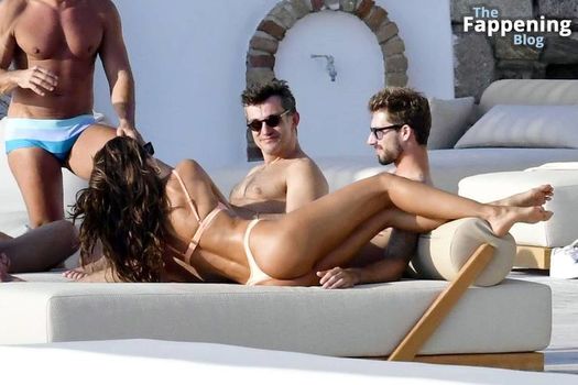 Izabel Goulart