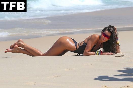 Izabel Goulart