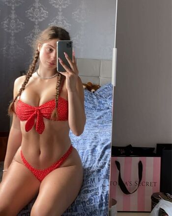 Izzy Lewis